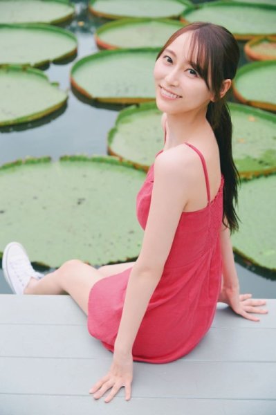 乃木坂46 弓木奈於1st写真集 『天使だったのか』 - コーチャンフォー
