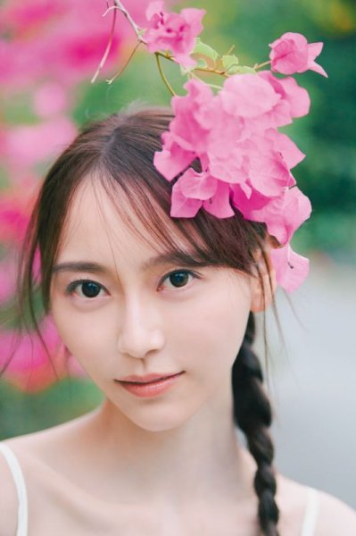 乃木坂46 弓木奈於1st写真集 『天使だったのか』 - コーチャンフォー