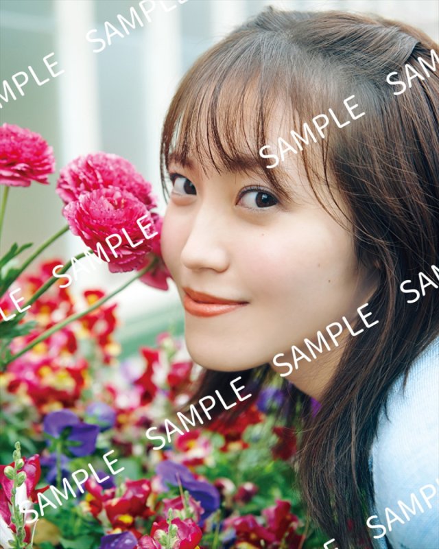 画像1: 櫻坂46松田里奈1st写真集「まつりの時間」 コーチャンフォーオリジナル特典付き (1)